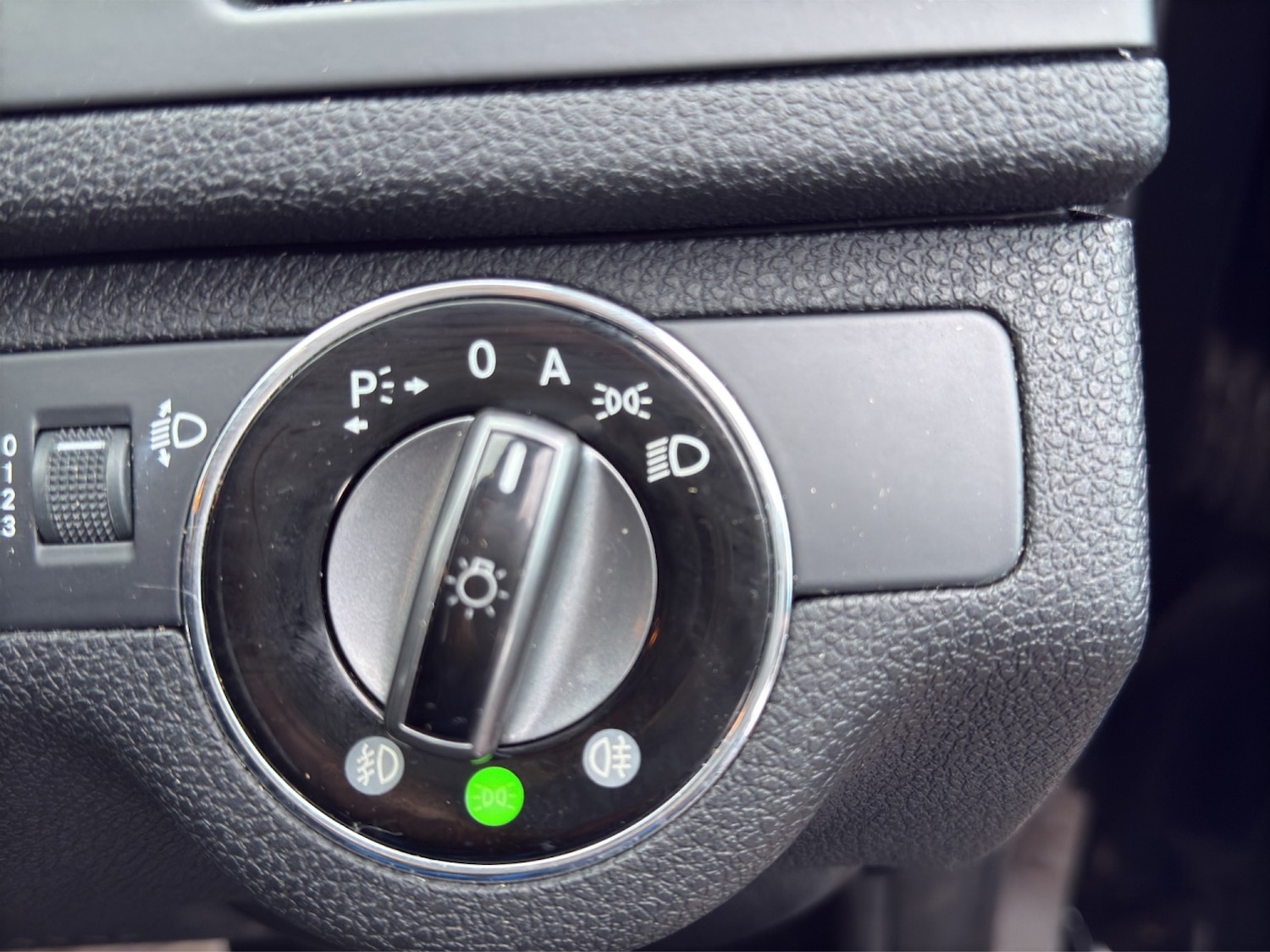 Used Mercedes-Benz C Class 2008 for sale - 77891685: Photo 26