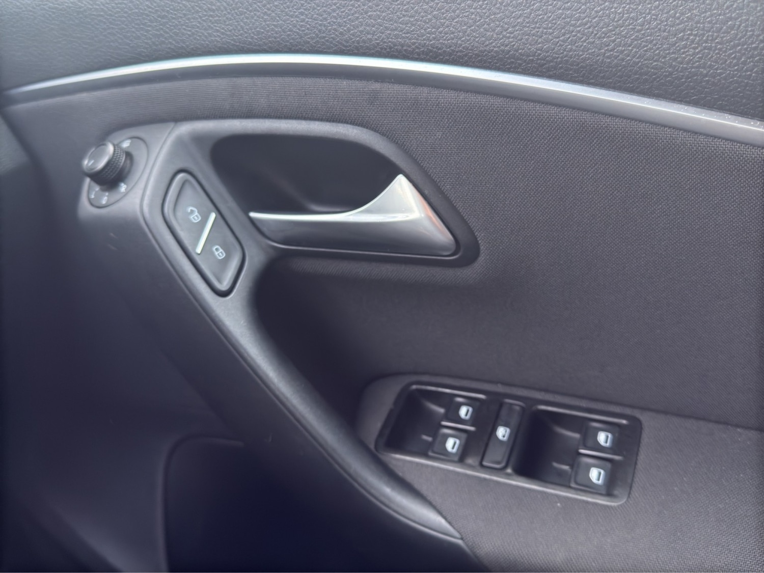 Used Volkswagen Polo 2015 for sale - 77595477: Photo 11