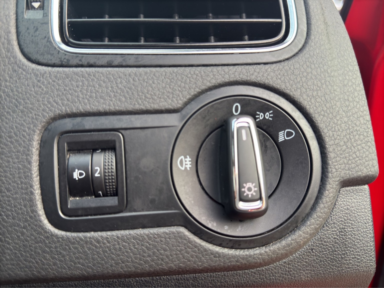 Used Volkswagen Polo 2015 for sale - 77595477: Photo 25