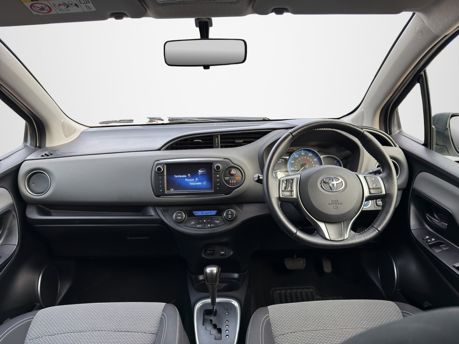 Used Toyota Yaris 2015 for sale - 77237004: Photo 13