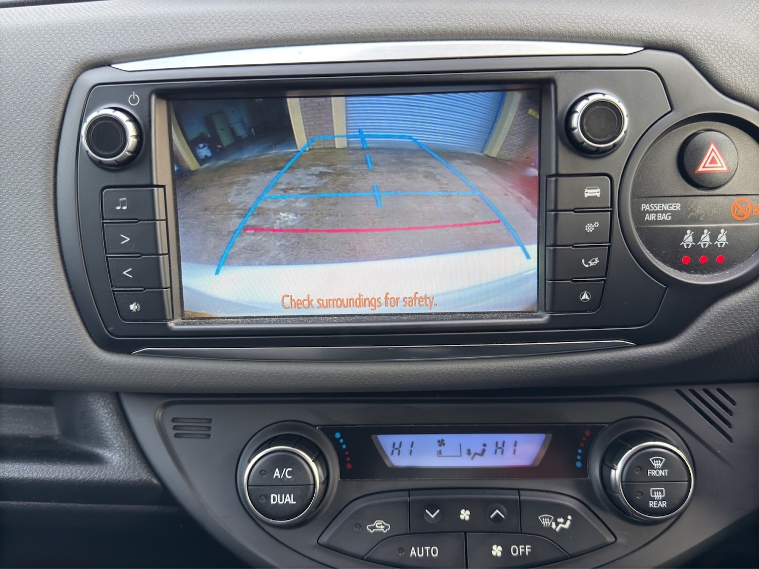 Used Toyota Yaris 2015 for sale - 77237004: Photo 22