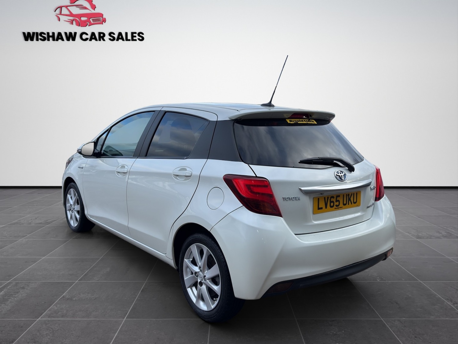 Used Toyota Yaris 2015 for sale - 77237004: Photo 5