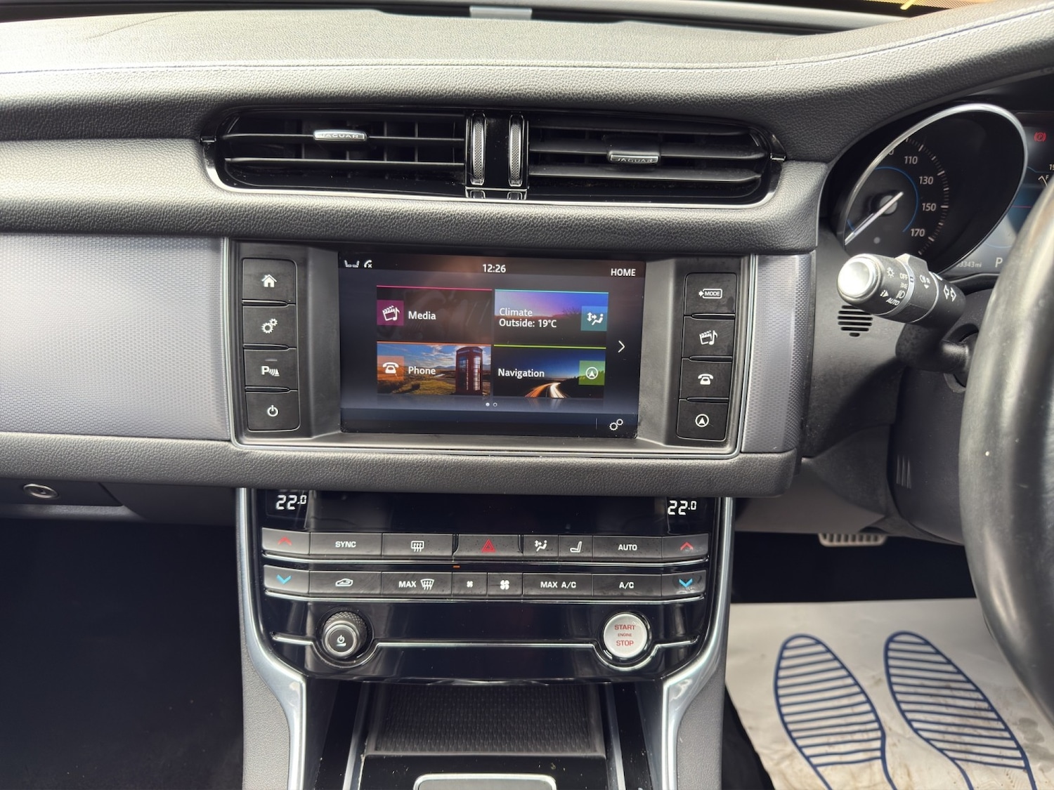 Used Jaguar XF 2015 for sale - 77342647: Photo 15