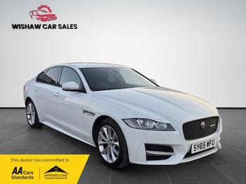 Used Jaguar XF 2015 for sale - 77342647: Photo