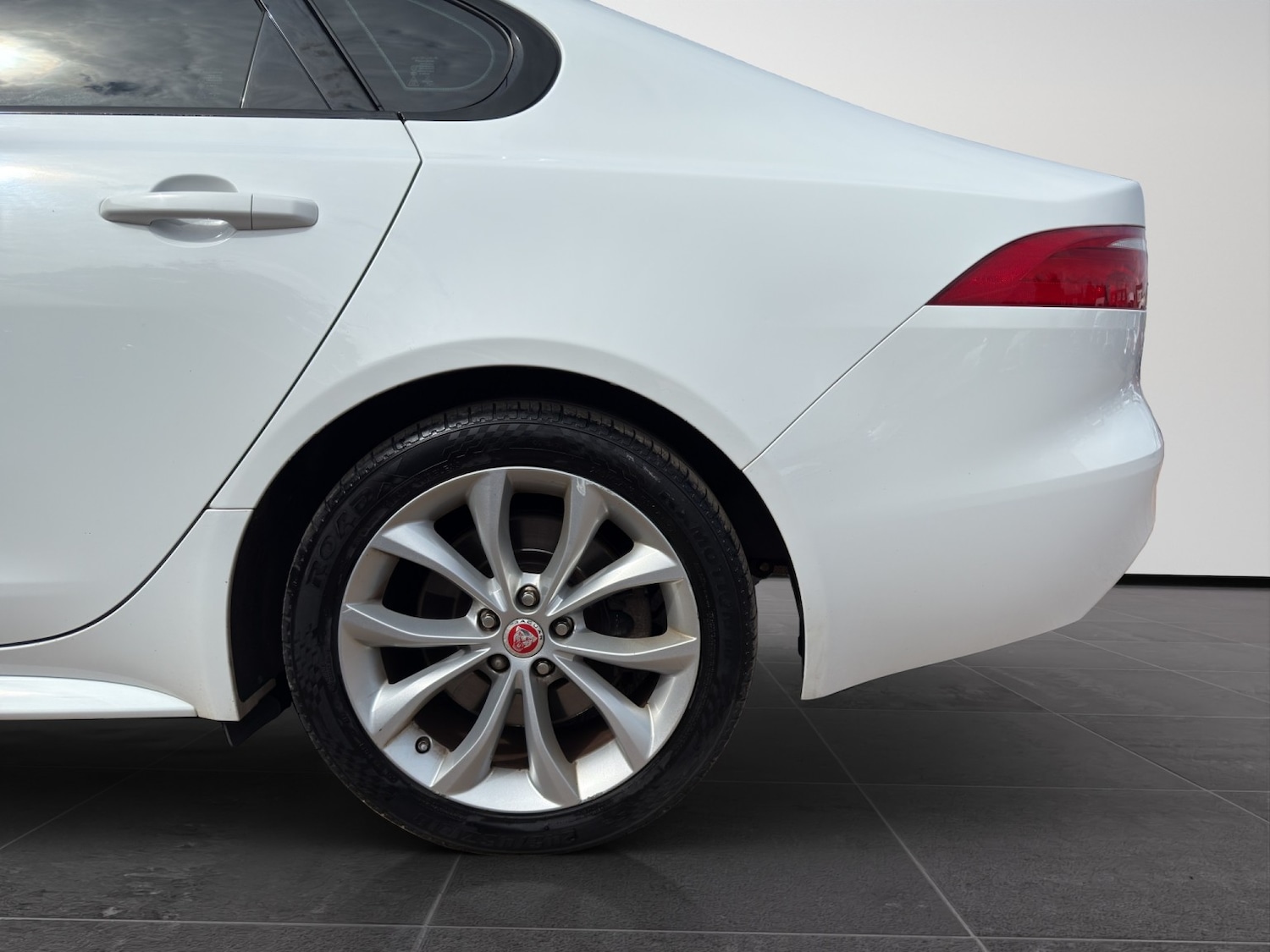 Used Jaguar XF 2015 for sale - 77342647: Photo 22