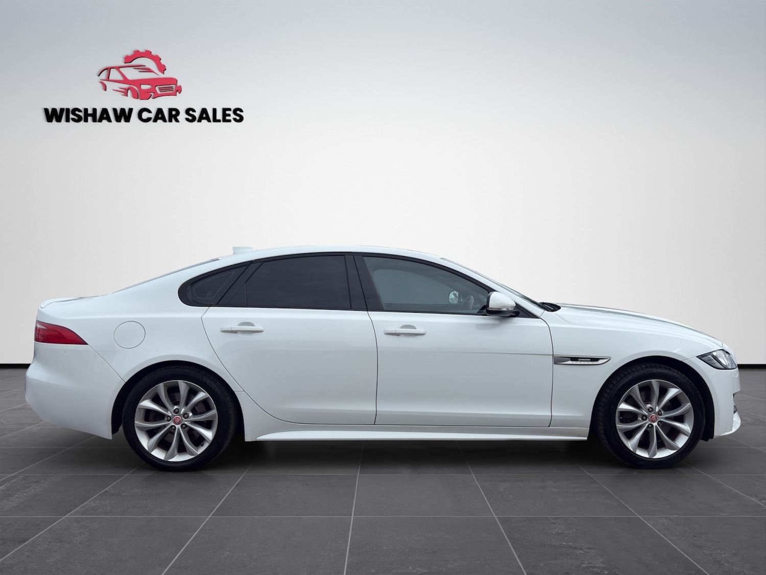 Used Jaguar XF 2015 for sale - 77342647: Photo 8