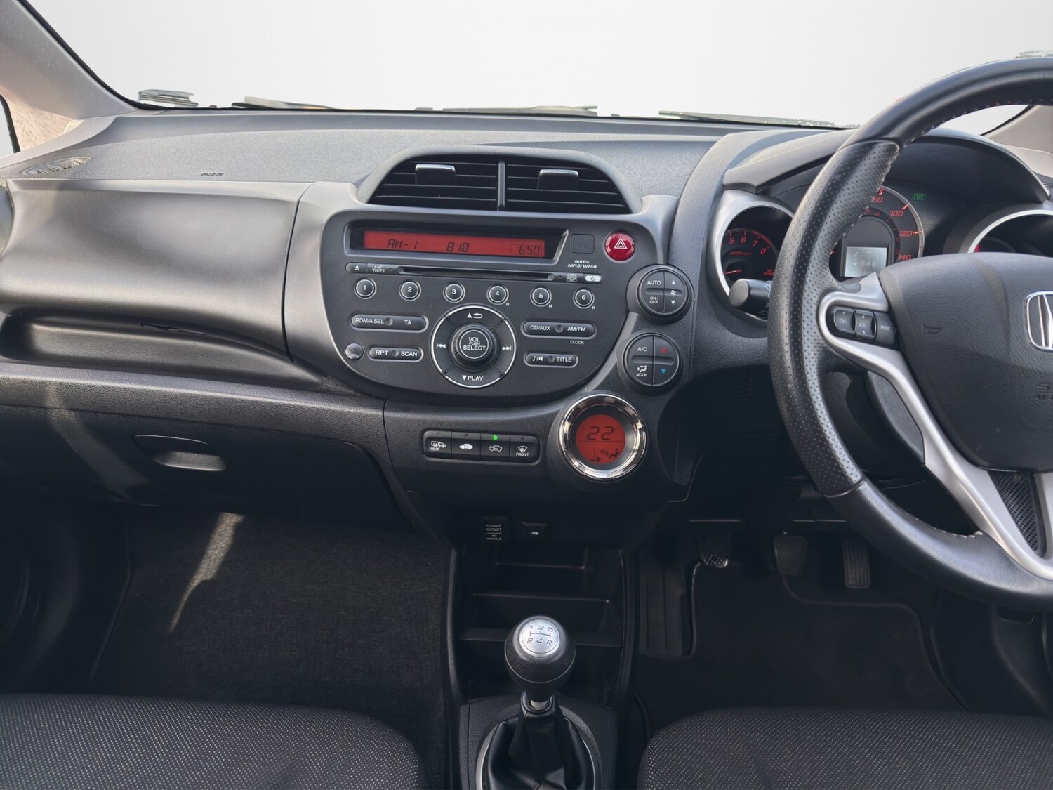 Used Honda Jazz 2015 for sale - 77891597: Photo 14