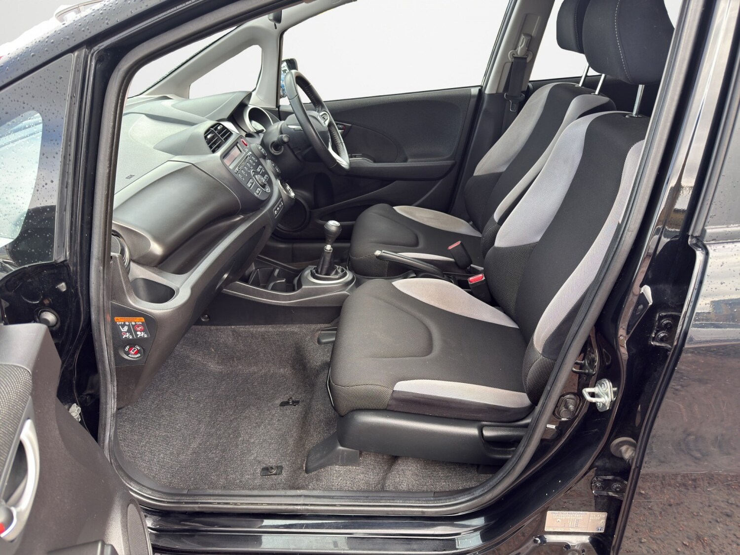 Used Honda Jazz 2015 for sale - 77891597: Photo 17