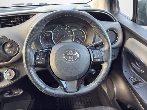 Used Toyota Yaris 2016 for sale - 75613696: Photo 12