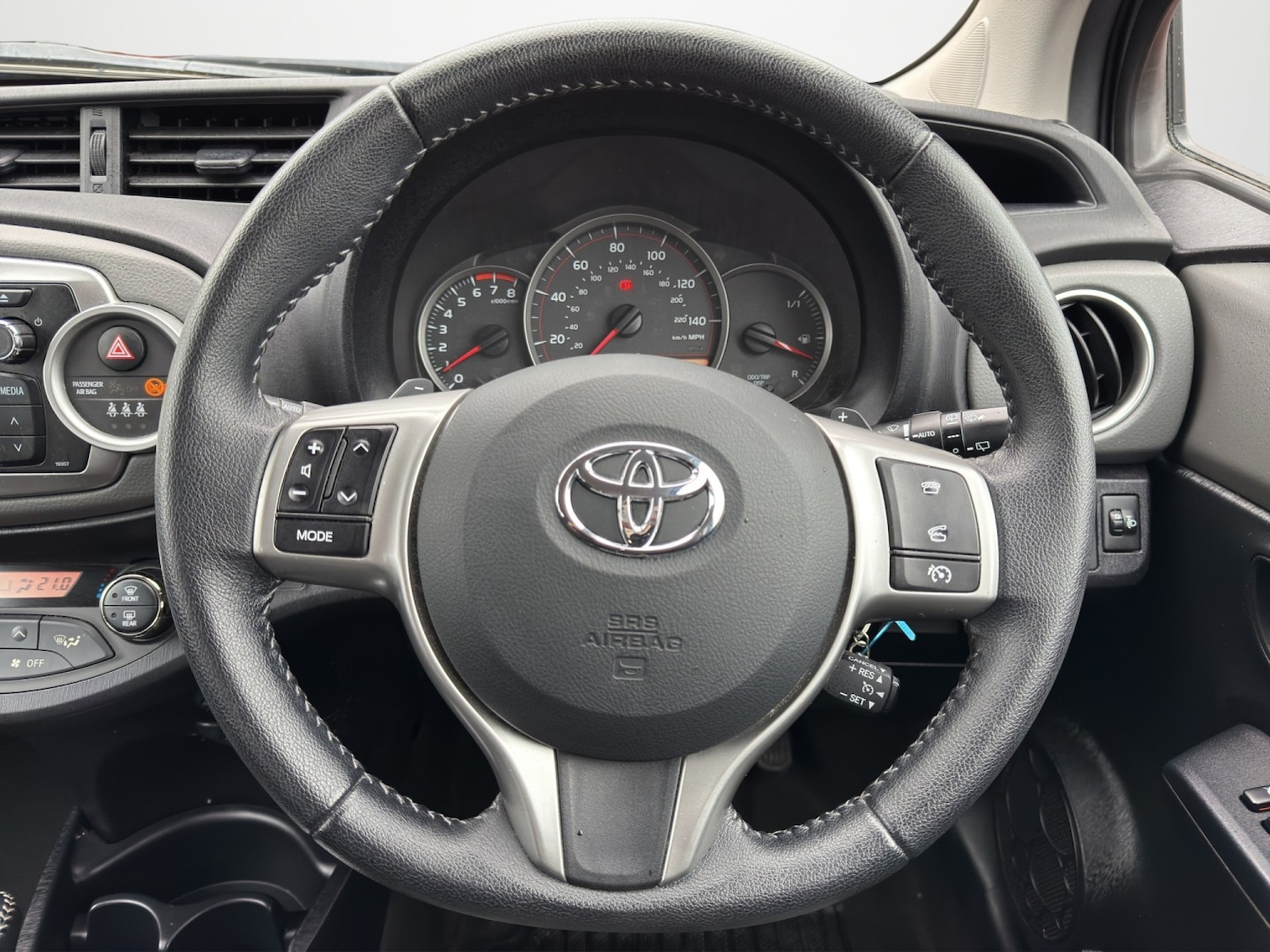 Used Toyota Yaris 2014 for sale - 77851465: Photo 10