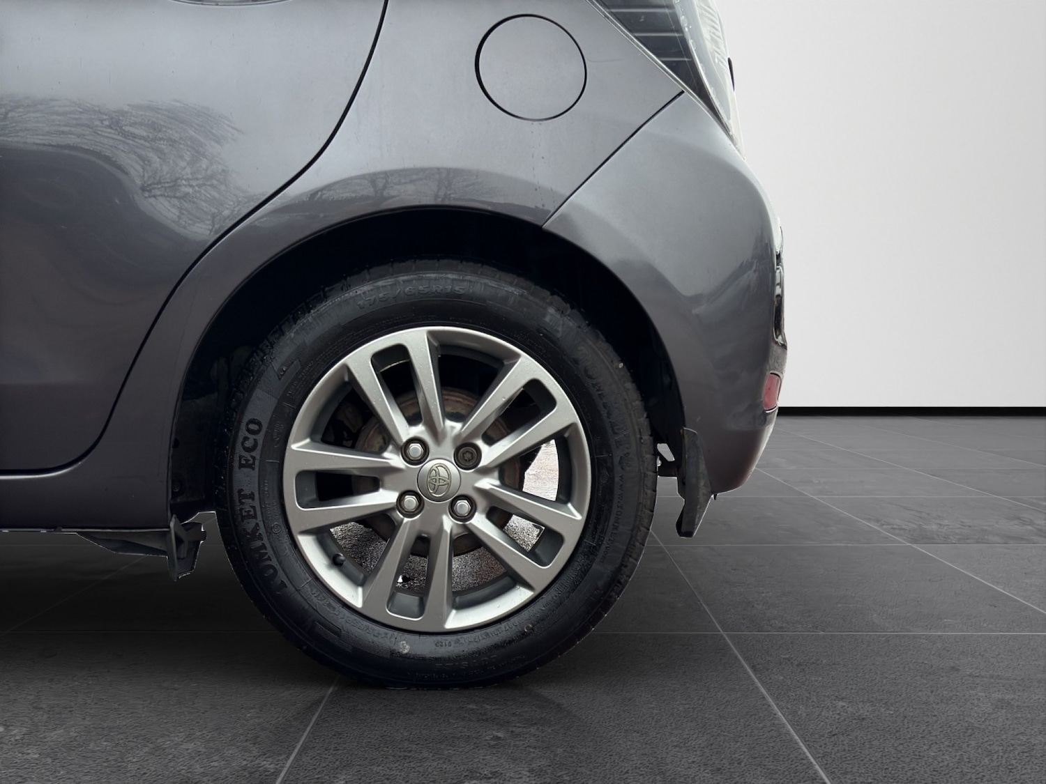 Used Toyota Yaris 2014 for sale - 77851465: Photo 24