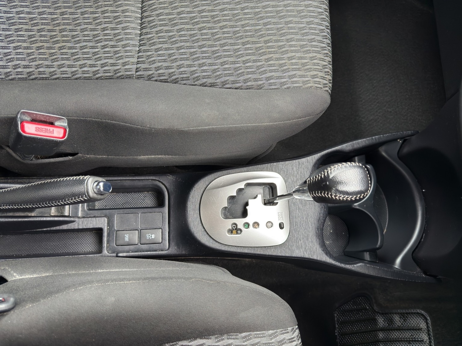 Used Toyota Yaris 2014 for sale - 77851465: Photo 26