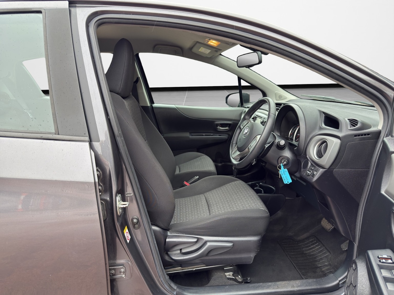 Used Toyota Yaris 2014 for sale - 77851465: Photo 9