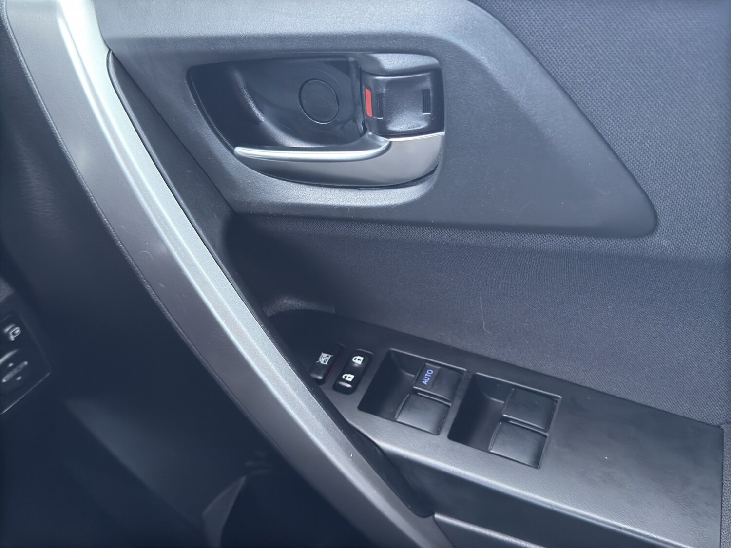 Used Toyota Auris 2014 for sale - 77395203: Photo 12