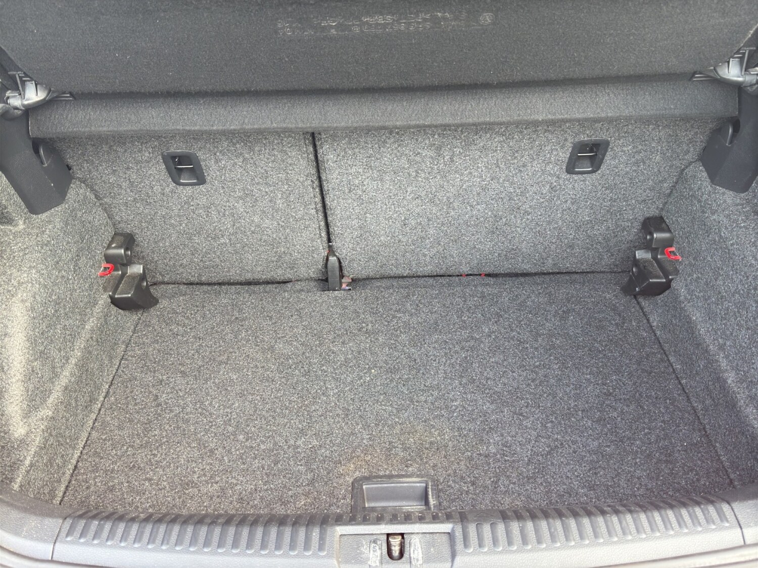 Used Volkswagen Polo 2015 for sale - 77639002: Photo 19