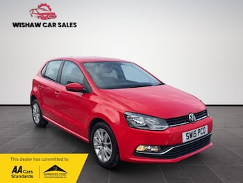 Used Volkswagen Polo 2015 for sale - 77639002: Photo