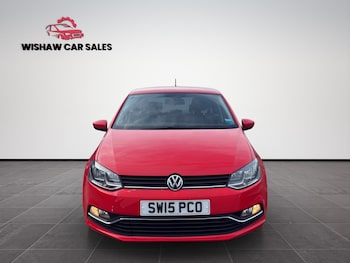 Used Volkswagen Polo 2015 for sale - 77639002: Photo