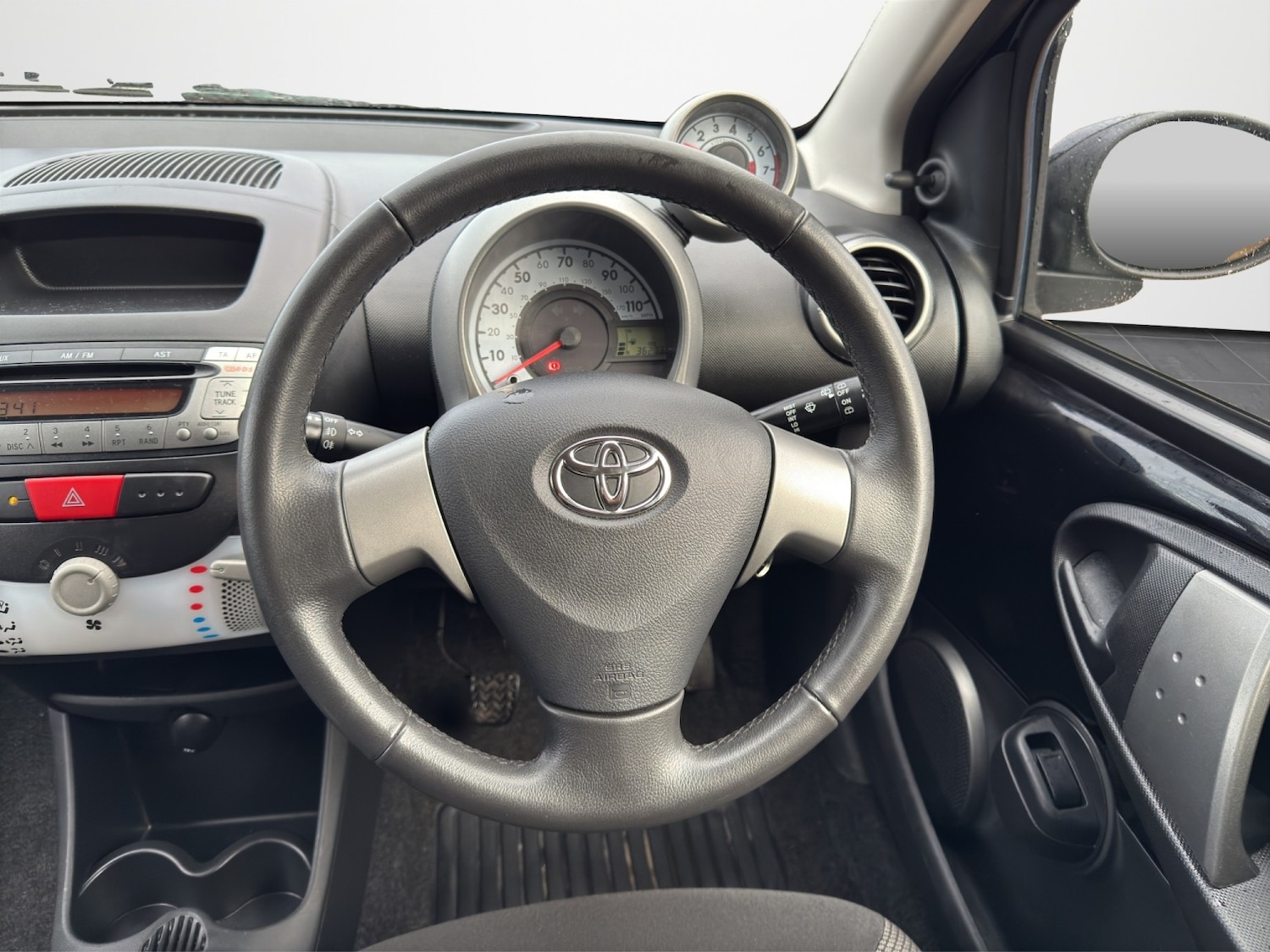 Used Toyota AYGO 2013 for sale - 77011795: Photo 10