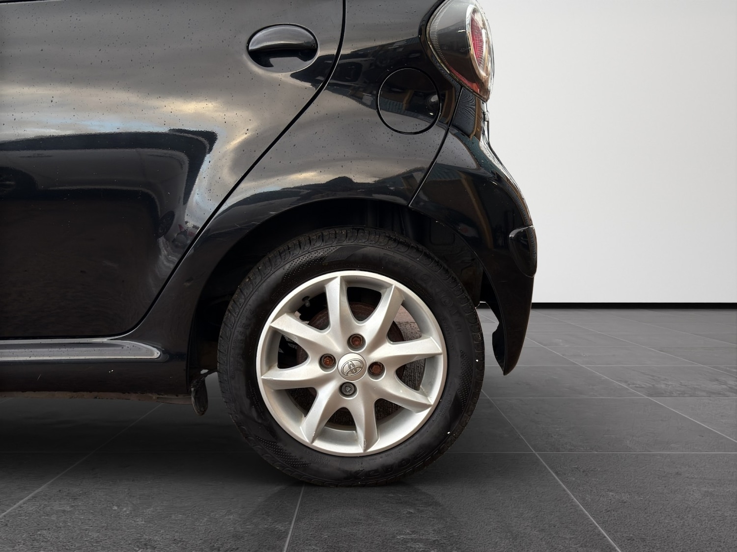 Used Toyota AYGO 2013 for sale - 77011795: Photo 19