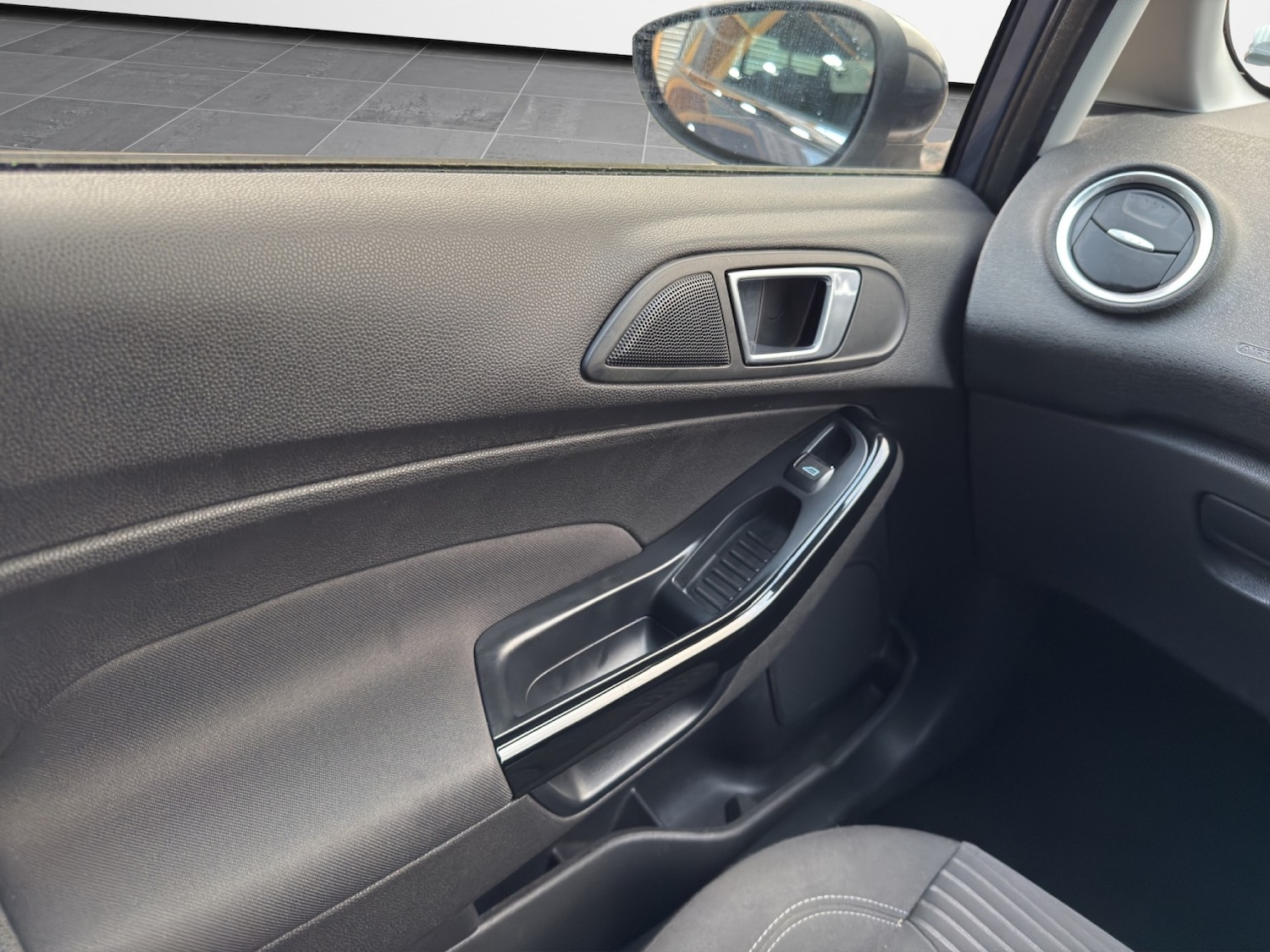 Used Ford Fiesta 2014 for sale - 77008161: Photo 16