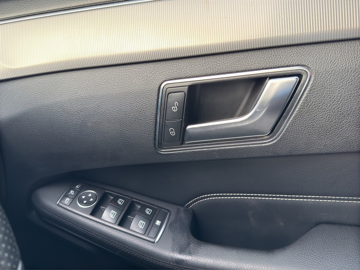 Used Mercedes-Benz E Class 2015 for sale - 77891550: Photo 12