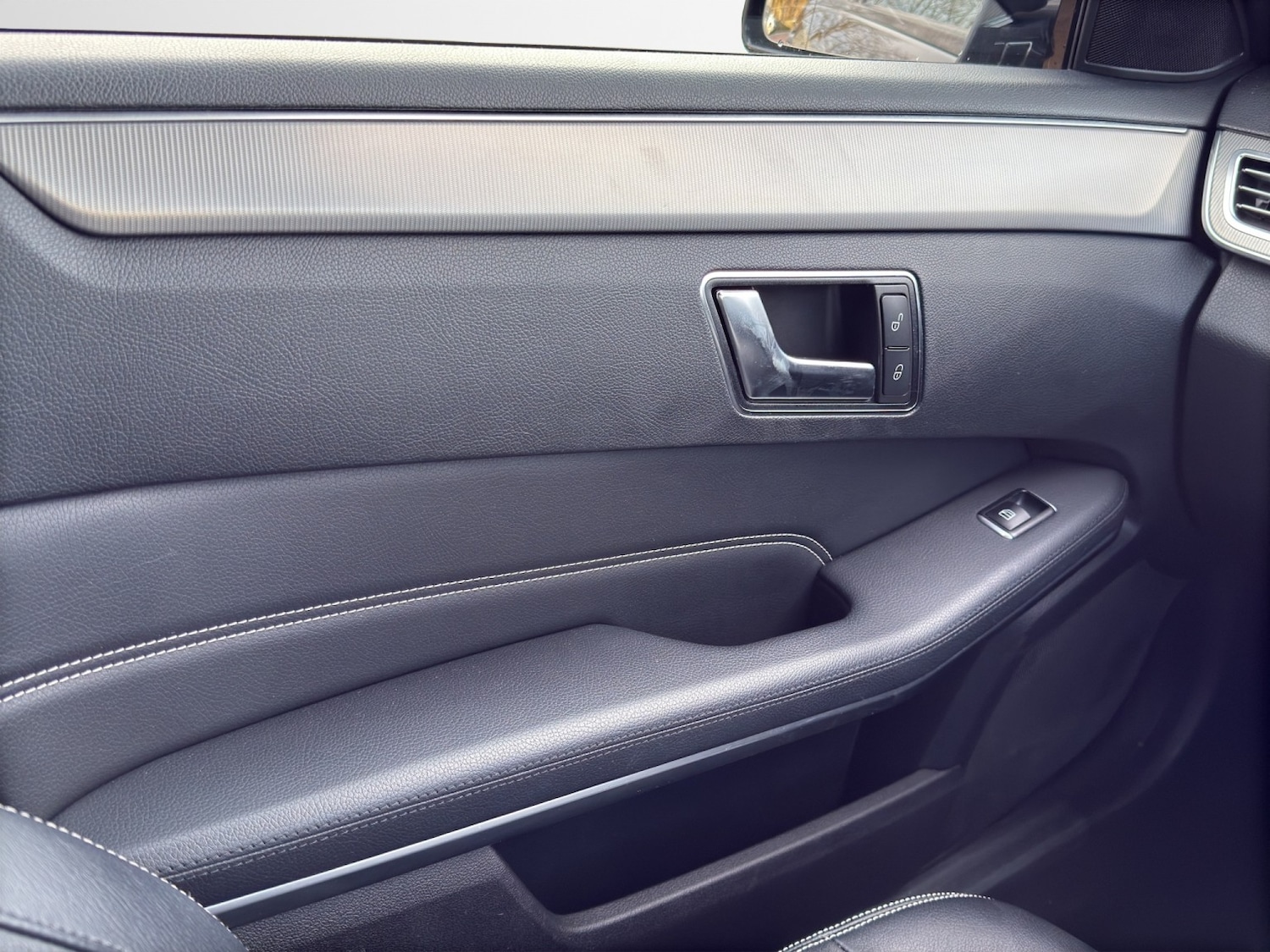 Used Mercedes-Benz E Class 2015 for sale - 77891550: Photo 17