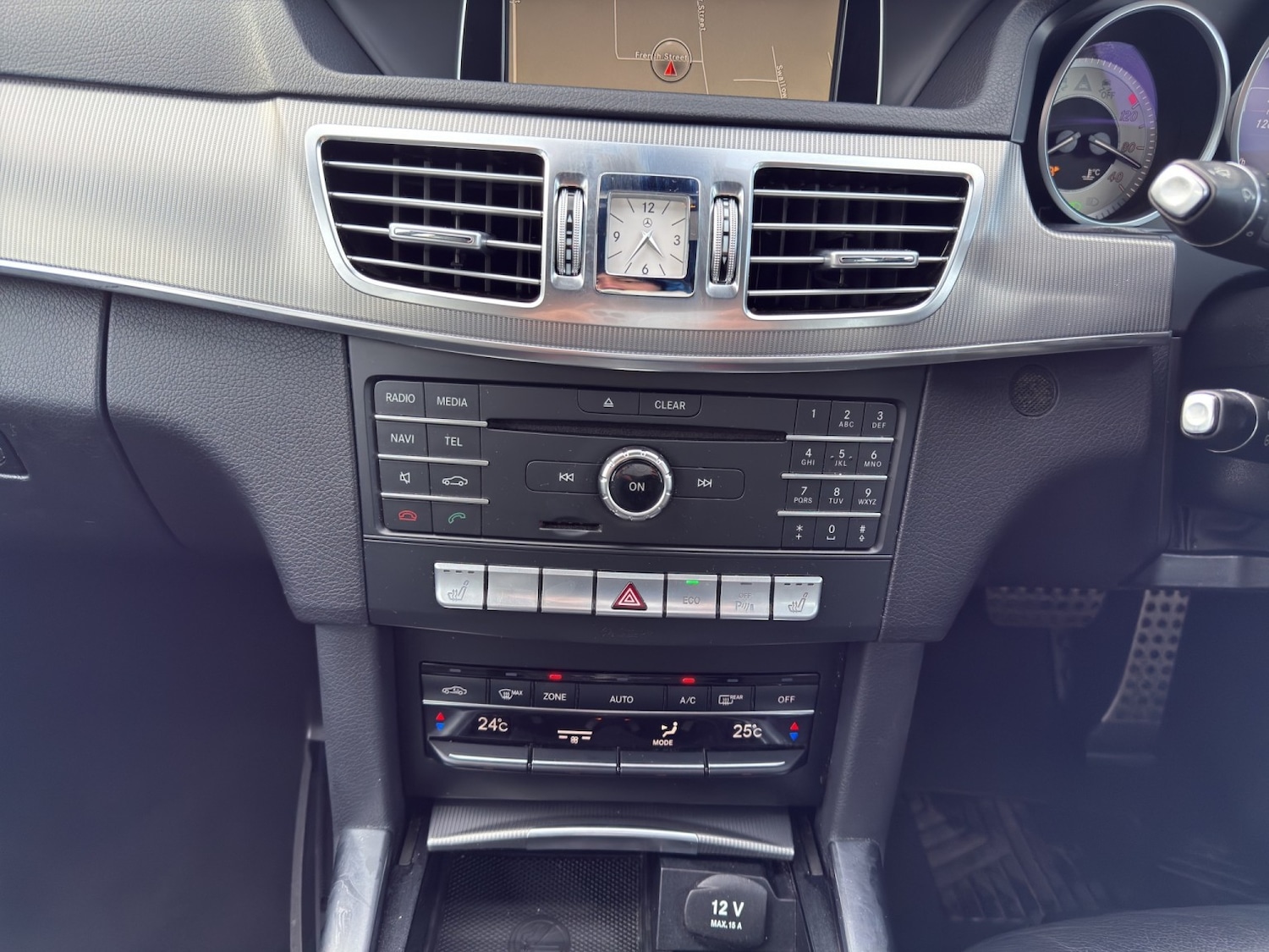 Used Mercedes-Benz E Class 2015 for sale - 77891550: Photo 25