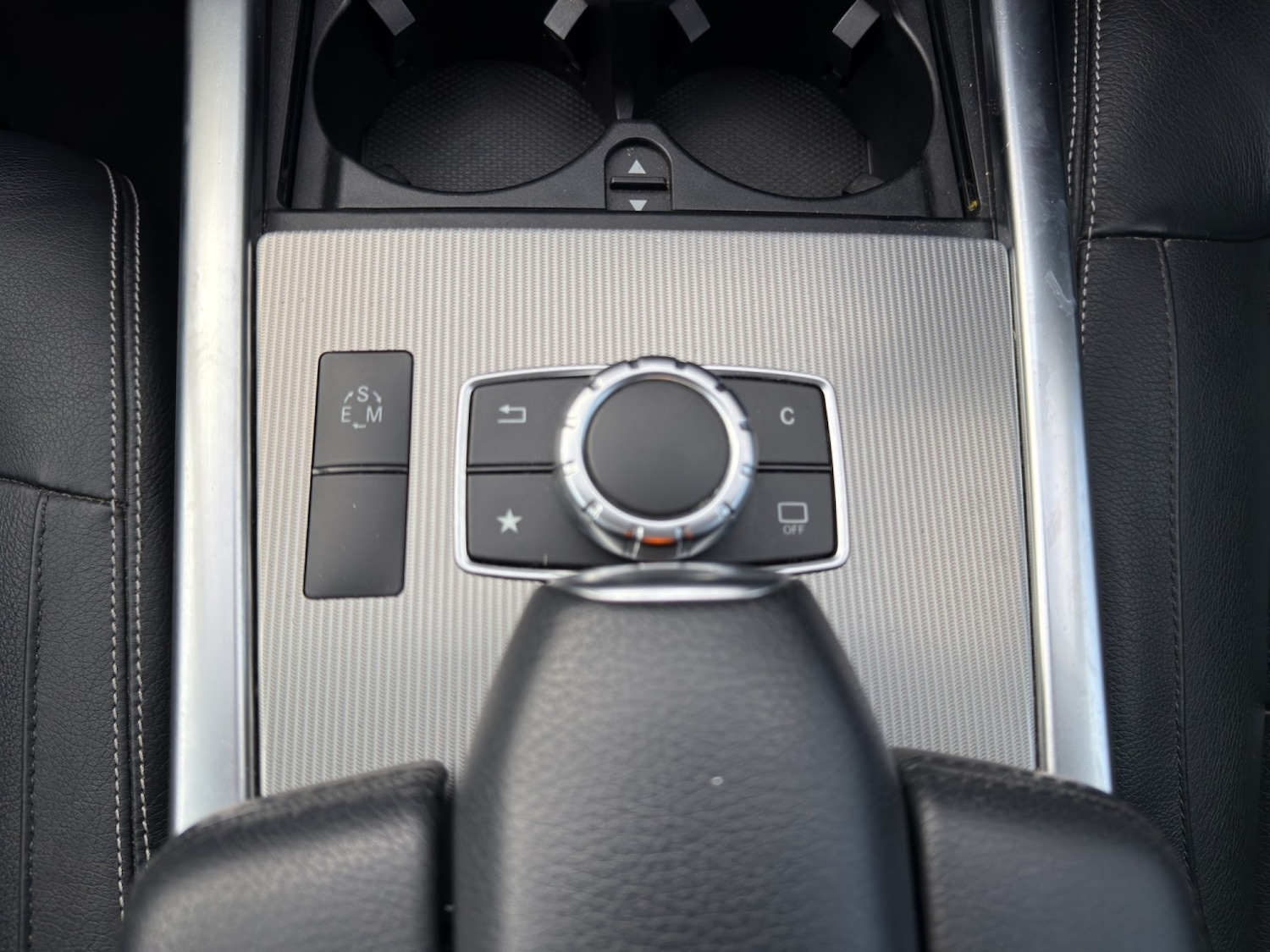 Used Mercedes-Benz E Class 2015 for sale - 77891550: Photo 26