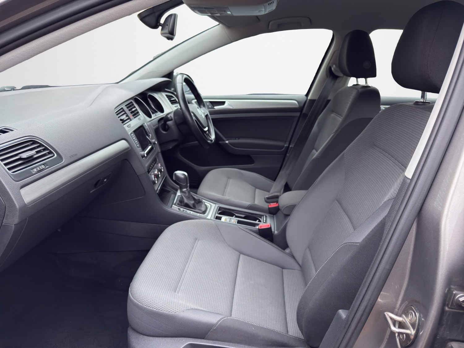 Used Volkswagen Golf 2014 for sale - 77140728: Photo 18