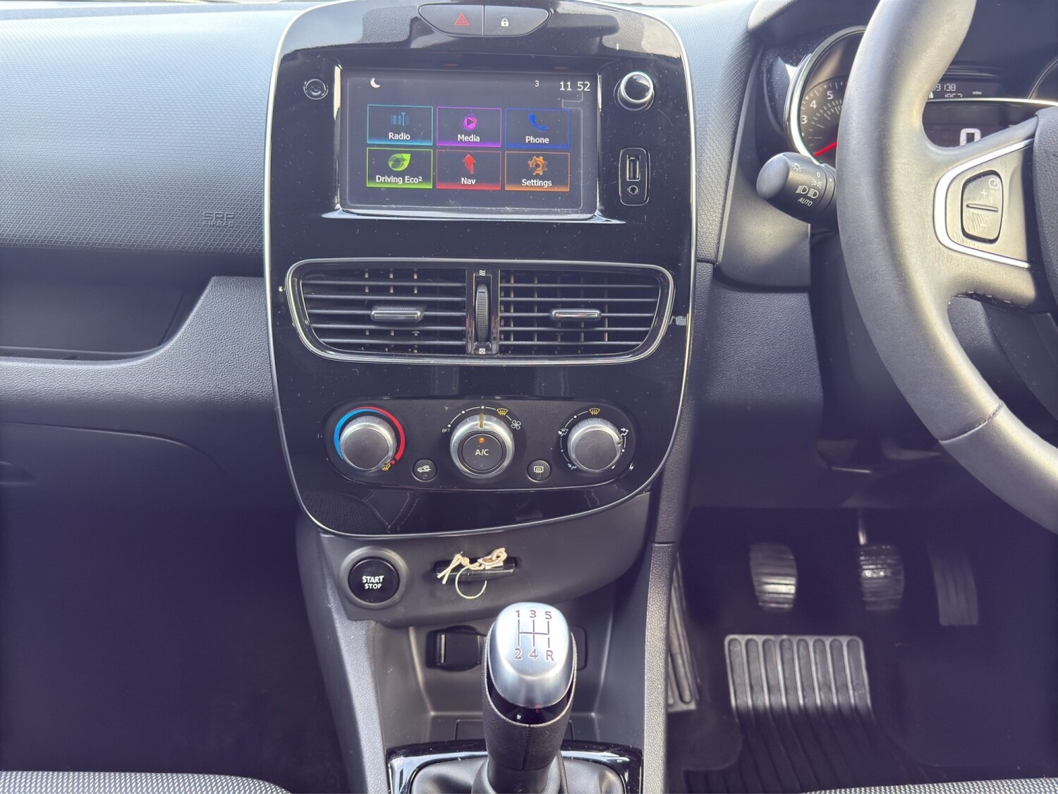 Used Renault Clio 2018 for sale - 77707285: Photo 15