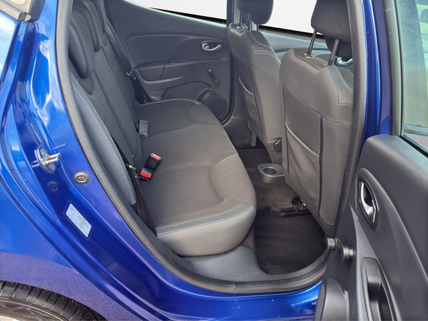 Used Renault Clio 2018 for sale - 77707285: Photo 19