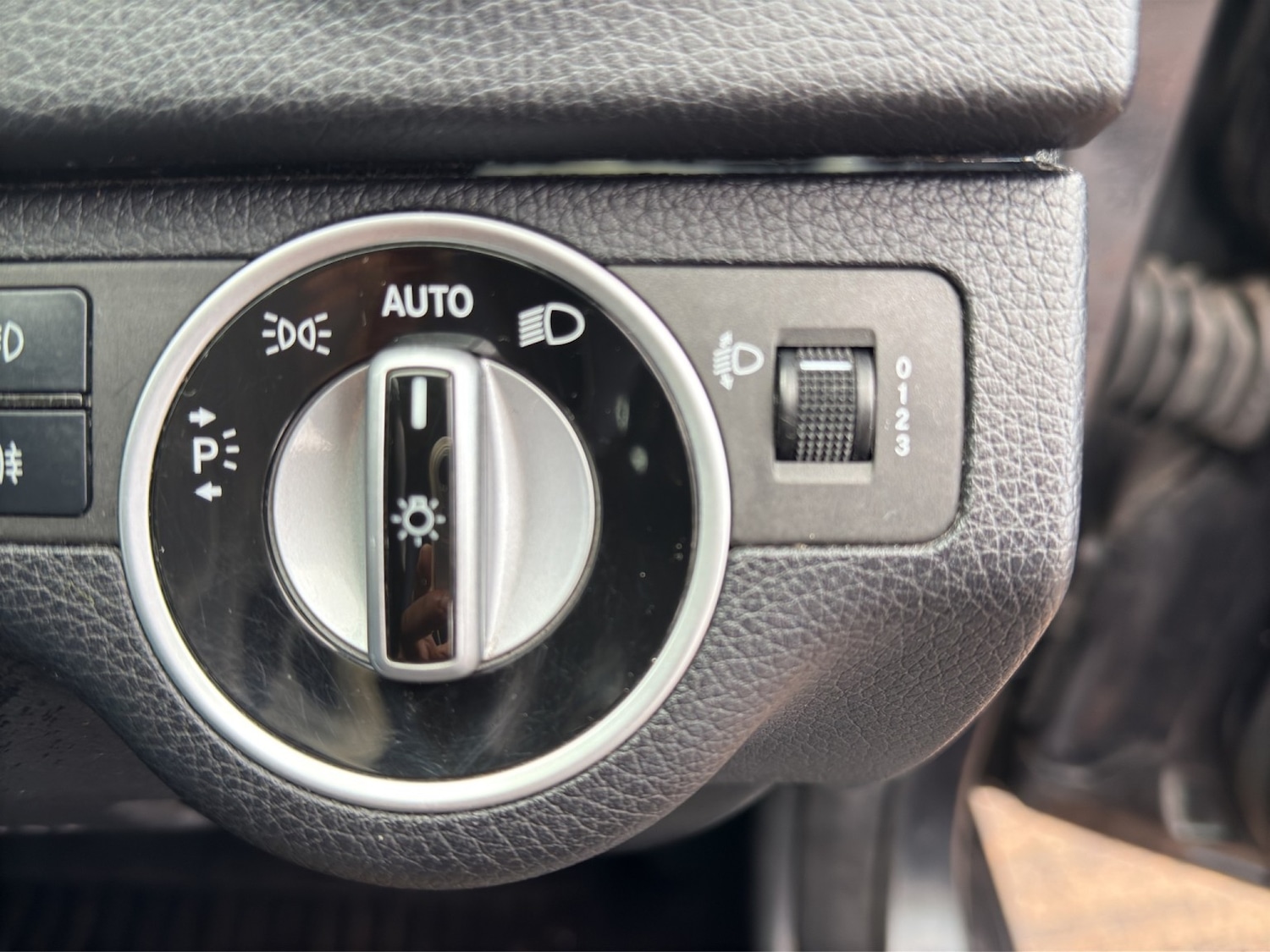 Used Mercedes-Benz C Class 2012 for sale - 77319823: Photo 26