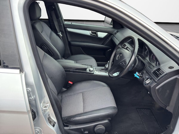 Used Mercedes-Benz C-Class 2008 for sale - 76120189: Photo 10