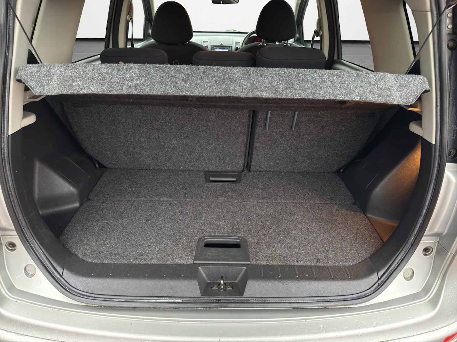 Used Nissan Note 2011 for sale - 77798600: Photo 23