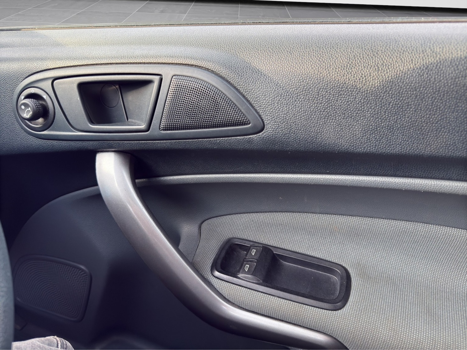 Used Ford Fiesta 2010 for sale - 78168734: Photo 12