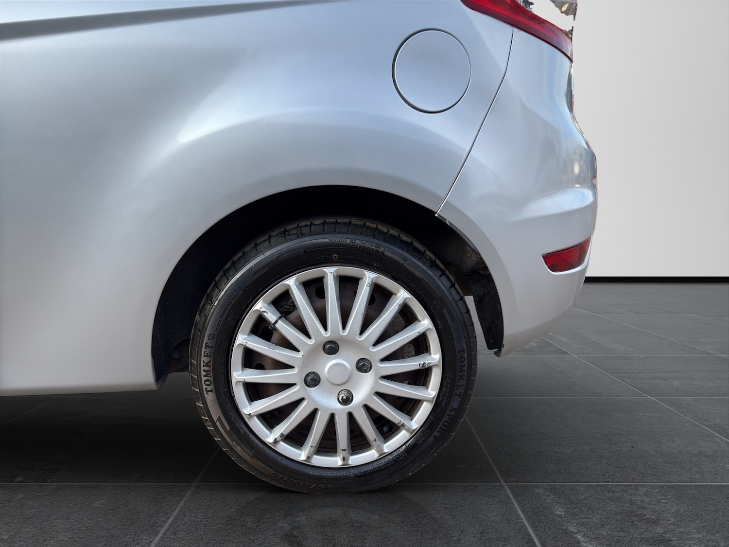 Used Ford Fiesta 2010 for sale - 78168734: Photo 21