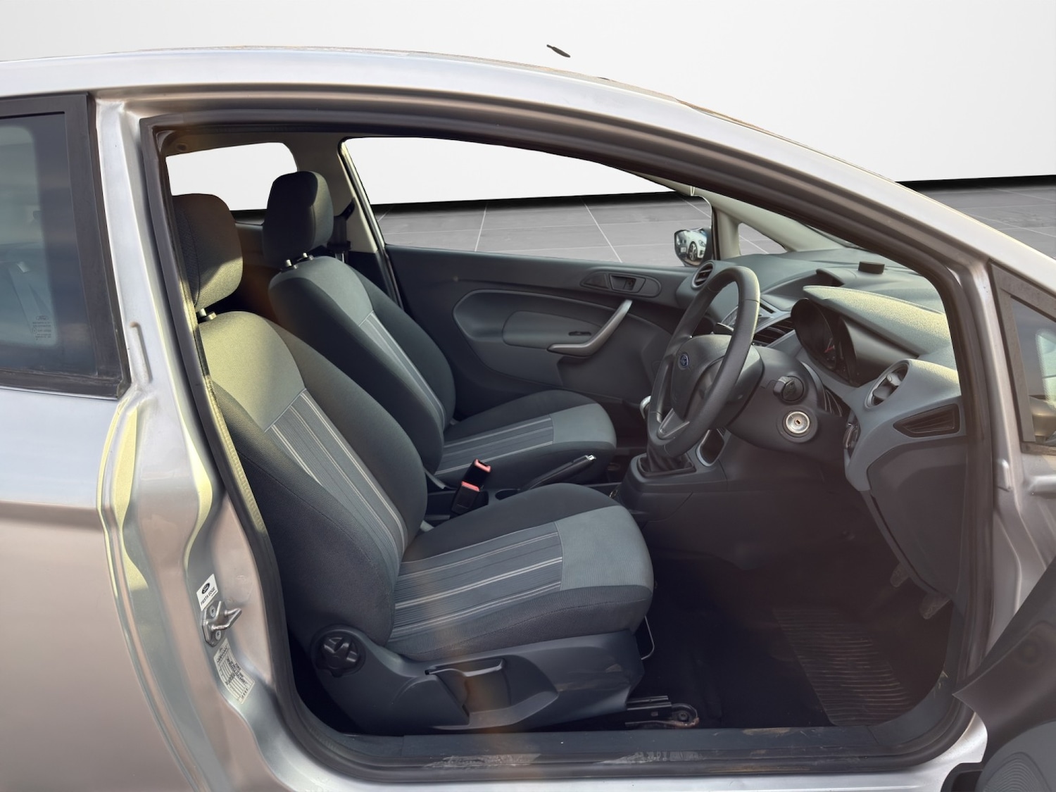 Used Ford Fiesta 2010 for sale - 78168734: Photo 9