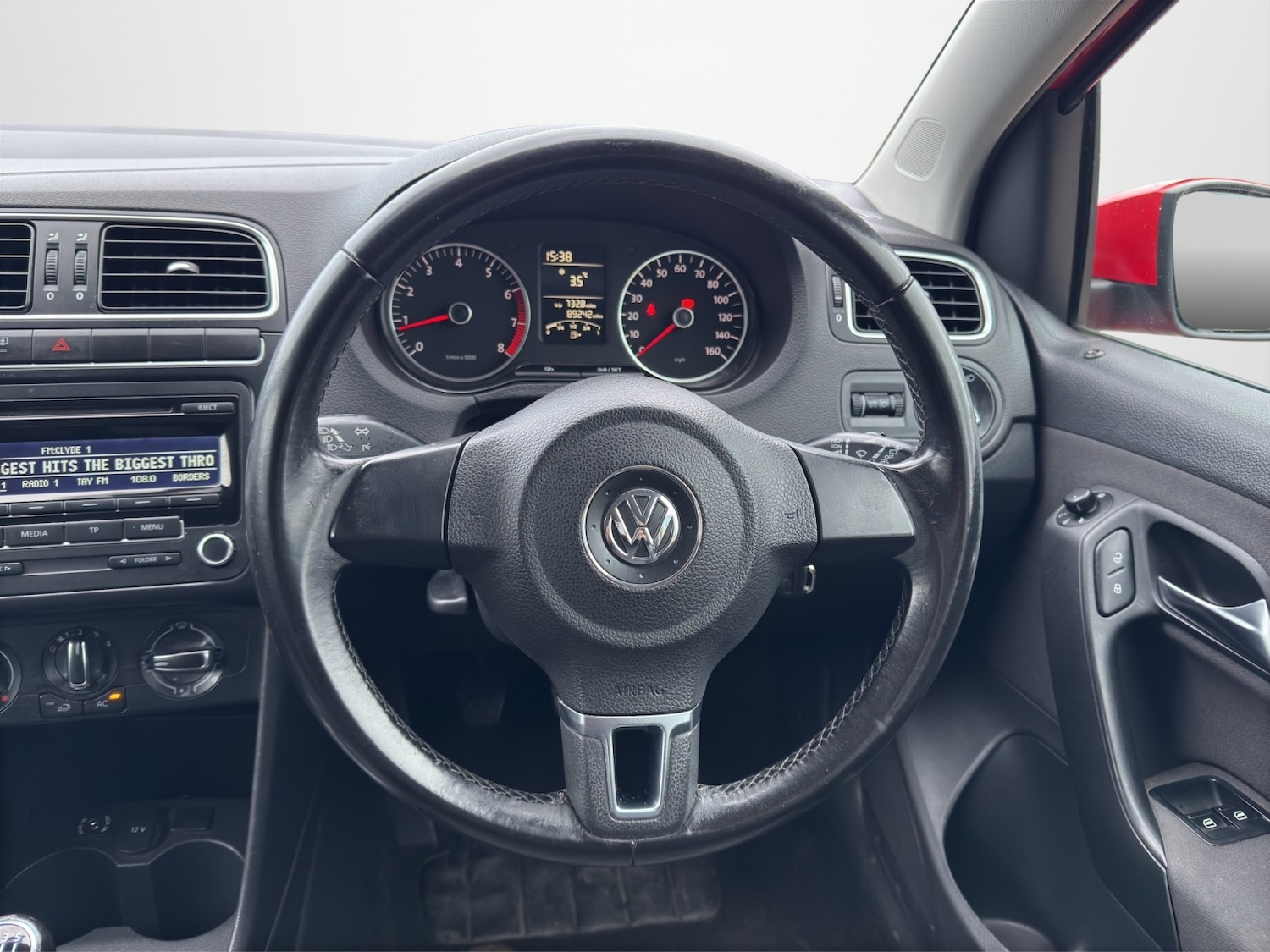 Used Volkswagen Polo 2011 for sale - 77453215: Photo 10