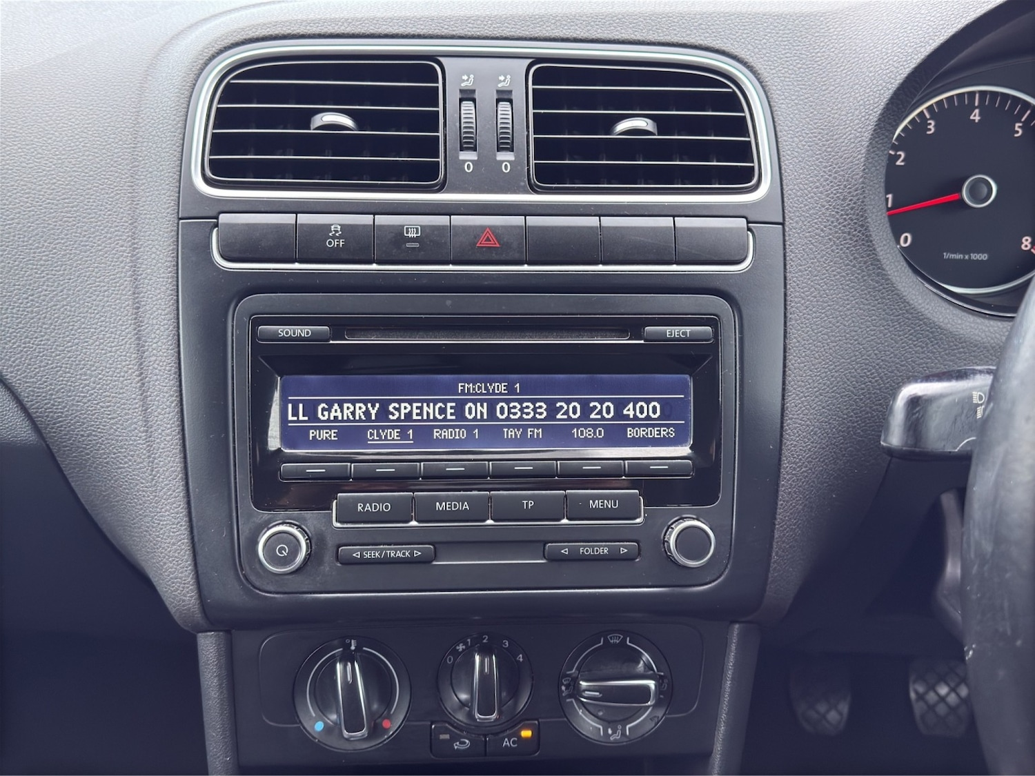 Used Volkswagen Polo 2011 for sale - 77453215: Photo 16