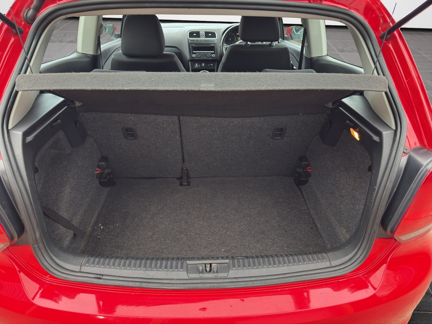 Used Volkswagen Polo 2011 for sale - 77453215: Photo 20