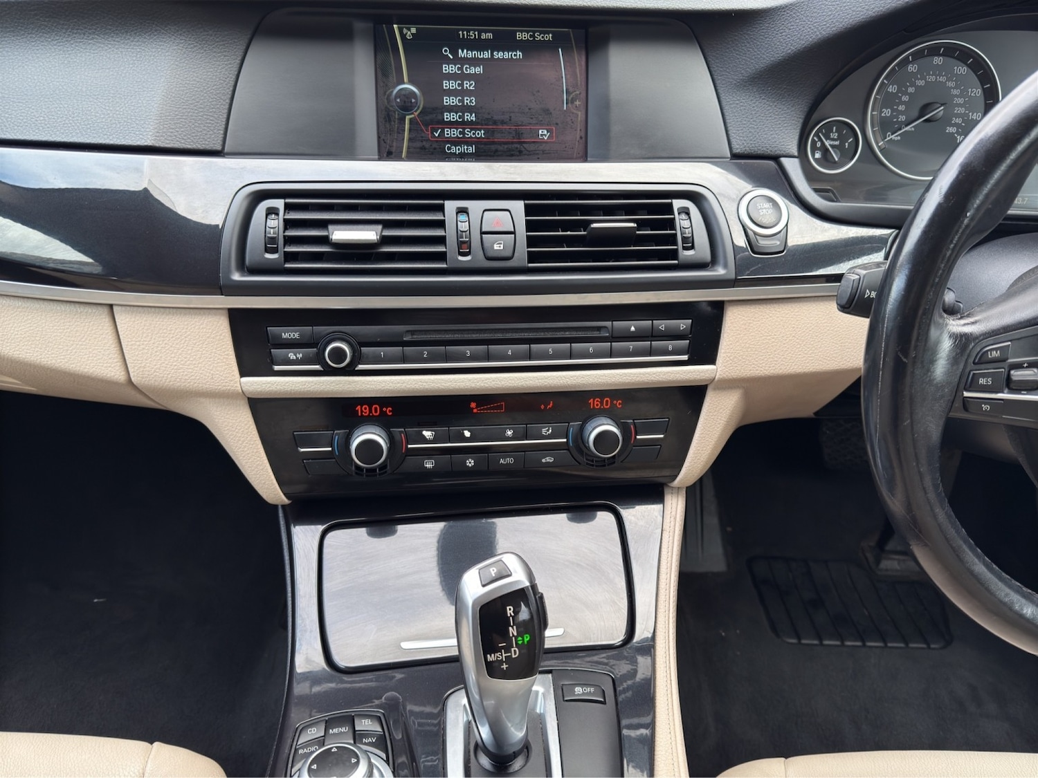 Used BMW 5 Series 2010 for sale - 77008118: Photo 15