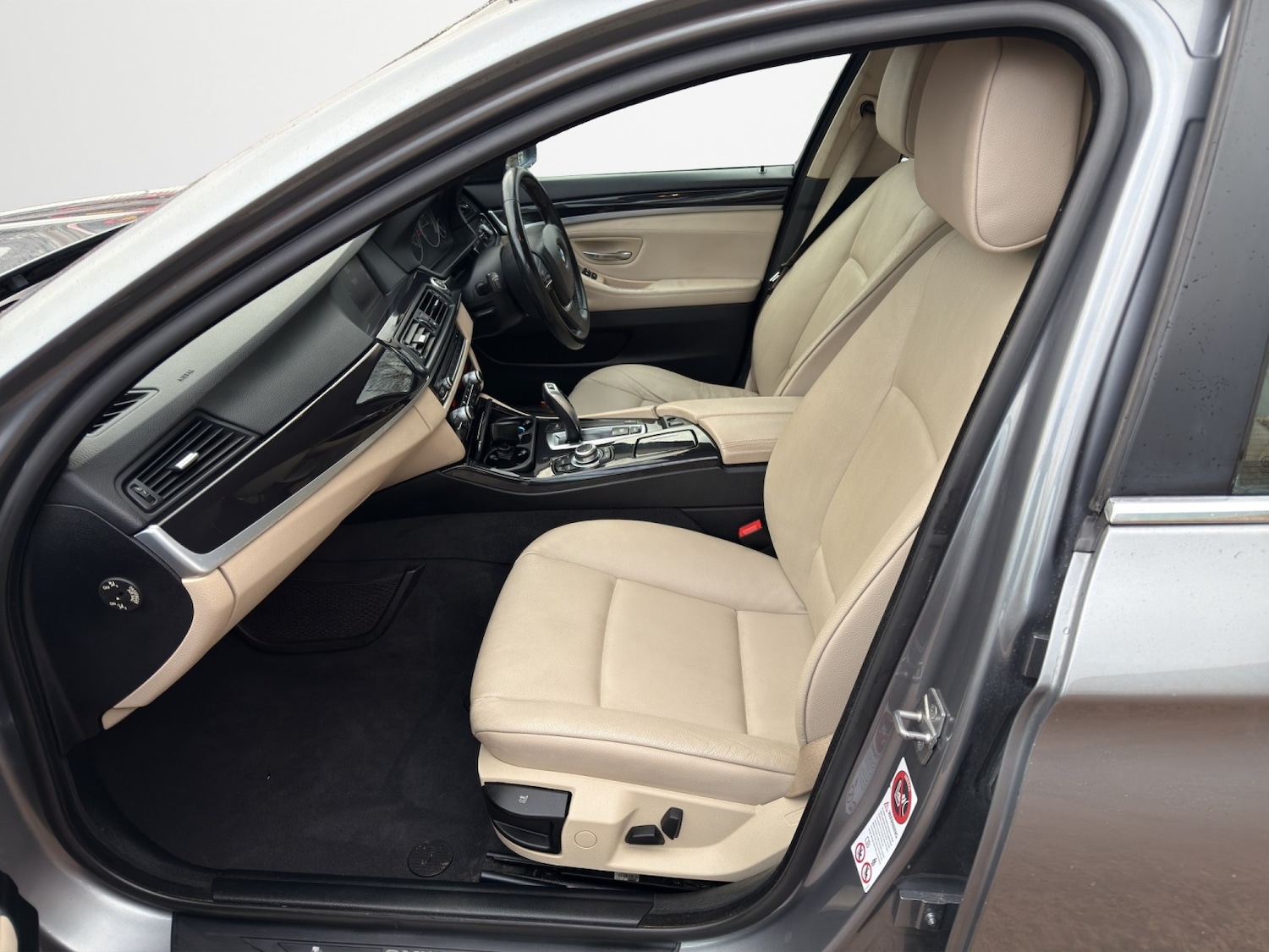 Used BMW 5 Series 2010 for sale - 77008118: Photo 17