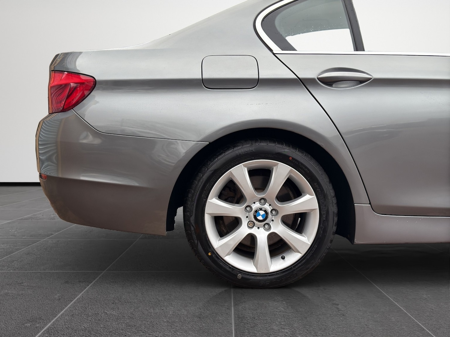 Used BMW 5 Series 2010 for sale - 77008118: Photo 23