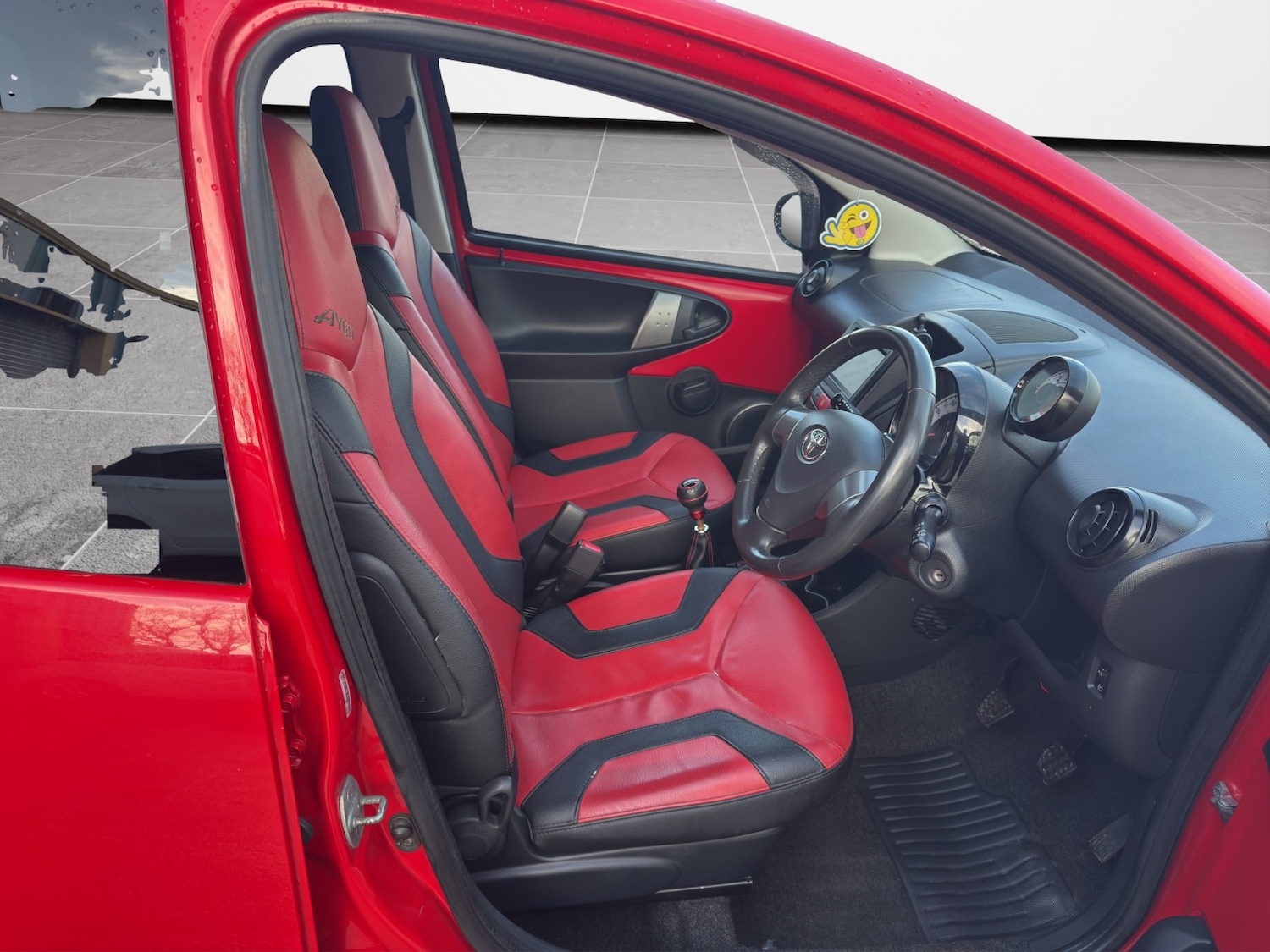 Used Toyota AYGO 2014 for sale - 77453274: Photo 10