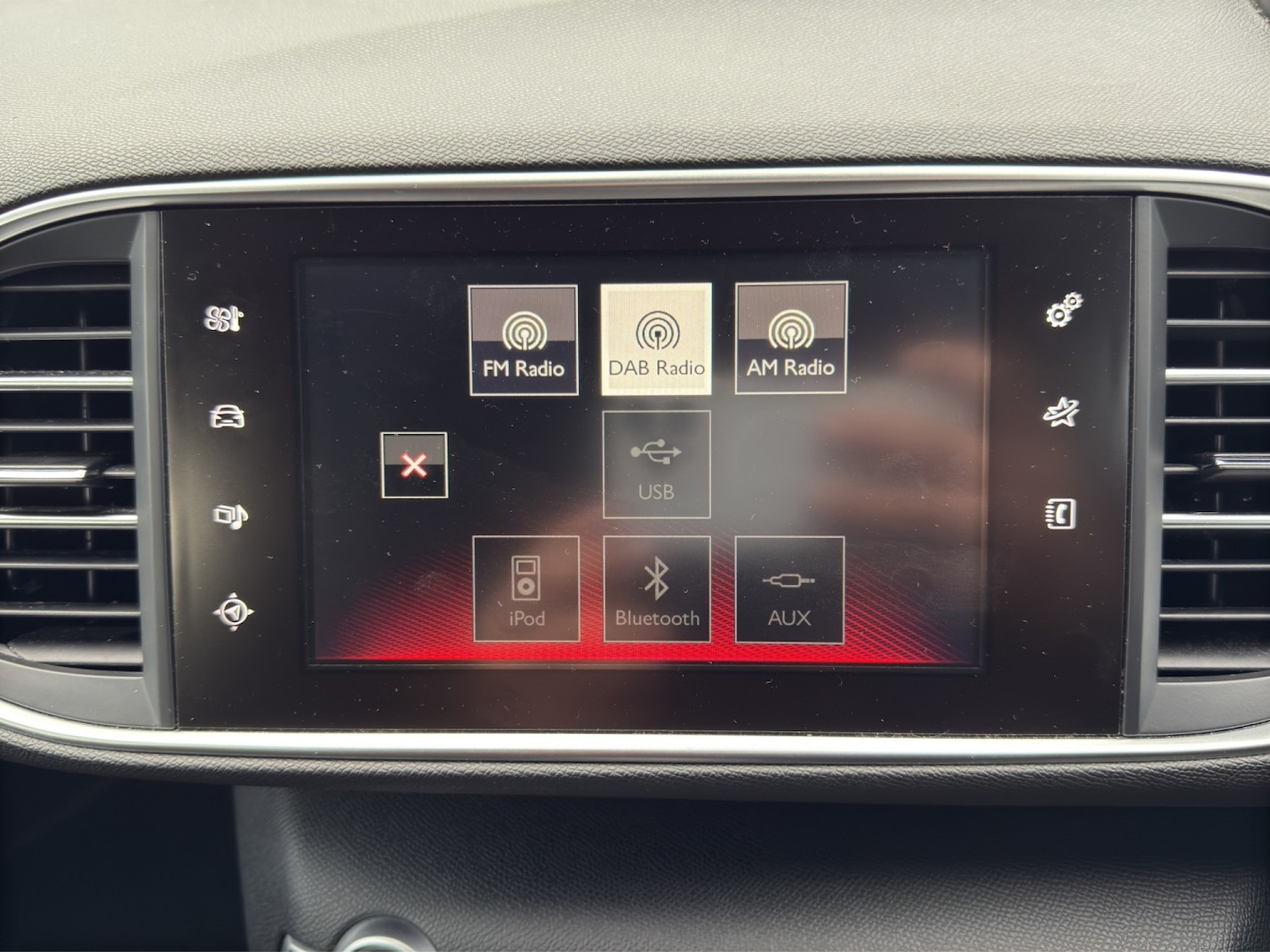 Used Peugeot 308 2017 for sale - 76380335: Photo 28