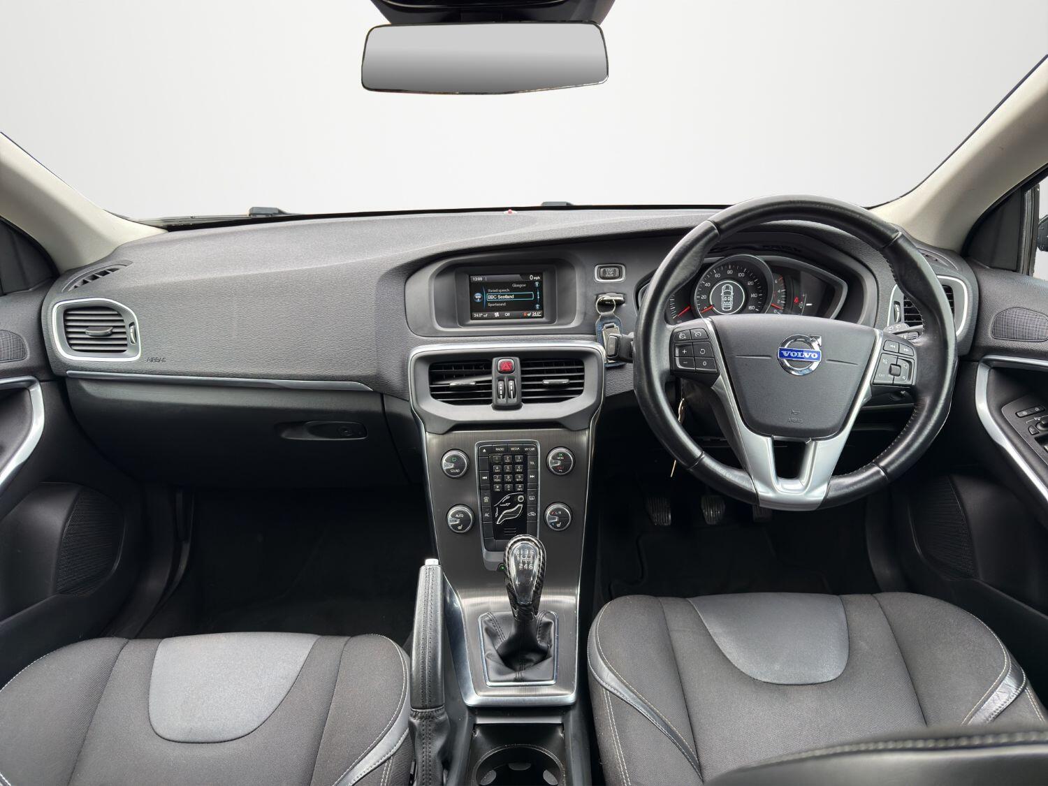 Used Volvo V40 2014 for sale - 76380334: Photo 16