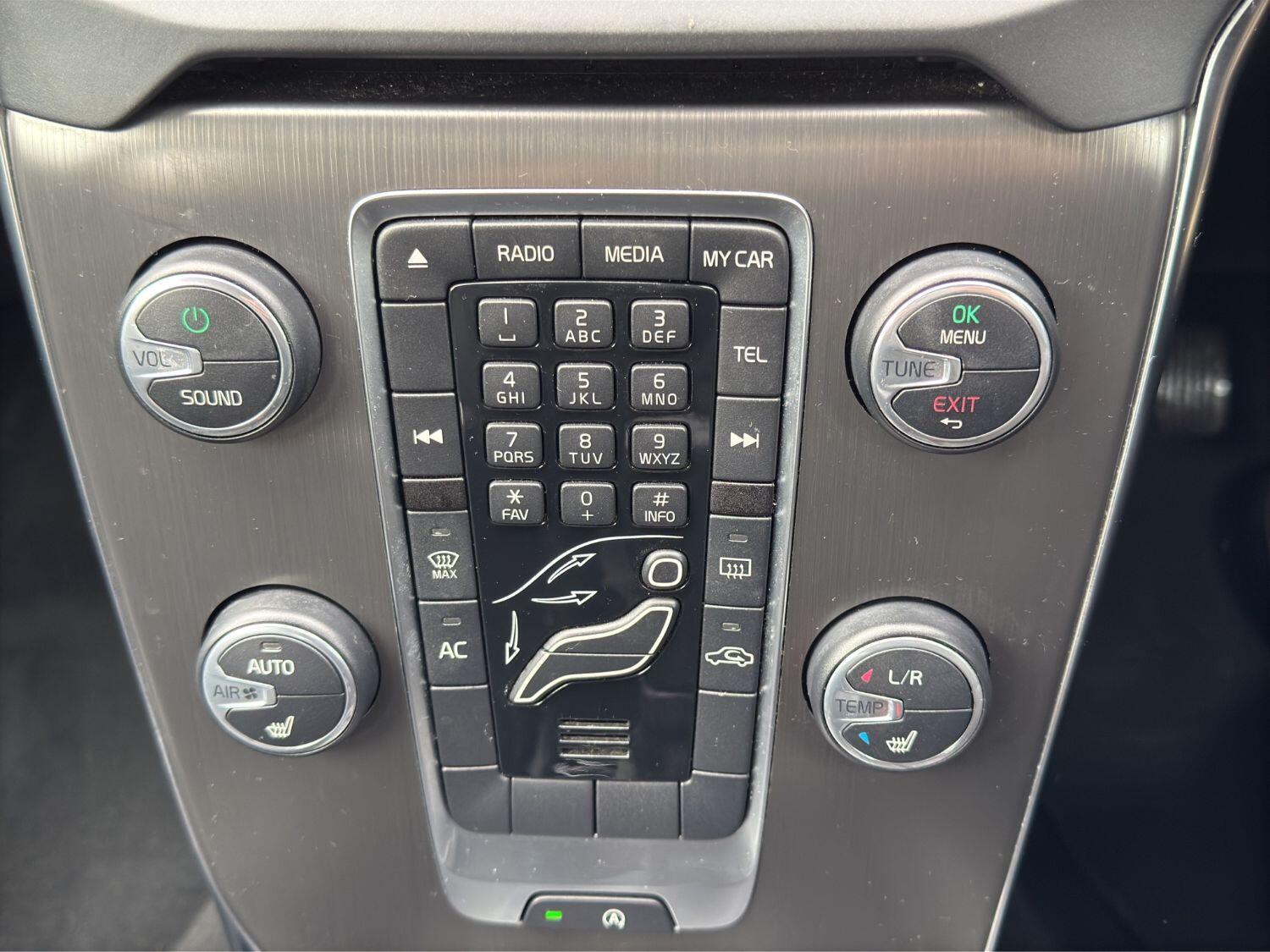 Used Volvo V40 2014 for sale - 76380334: Photo 21