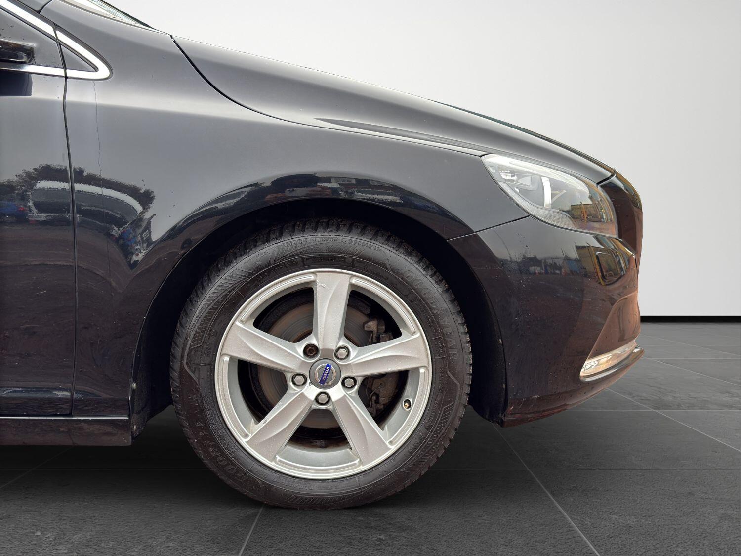 Used Volvo V40 2014 for sale - 76380334: Photo 26