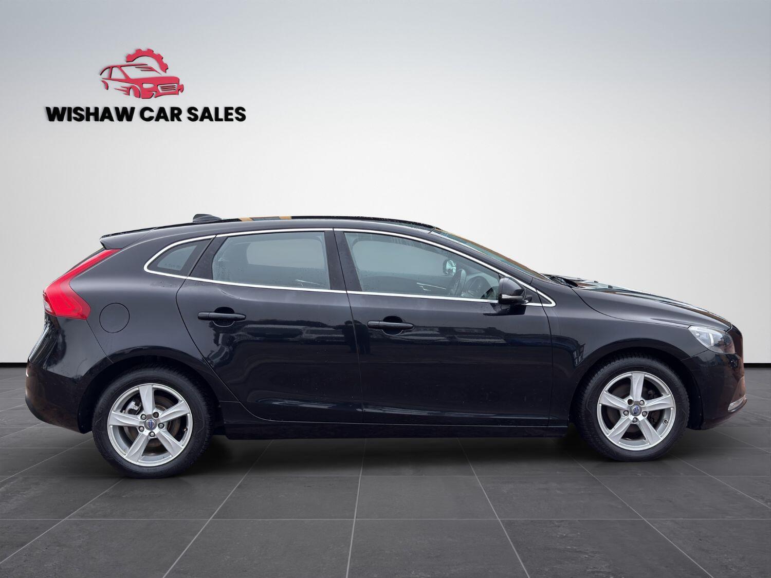 Used Volvo V40 2014 for sale - 76380334: Photo 8