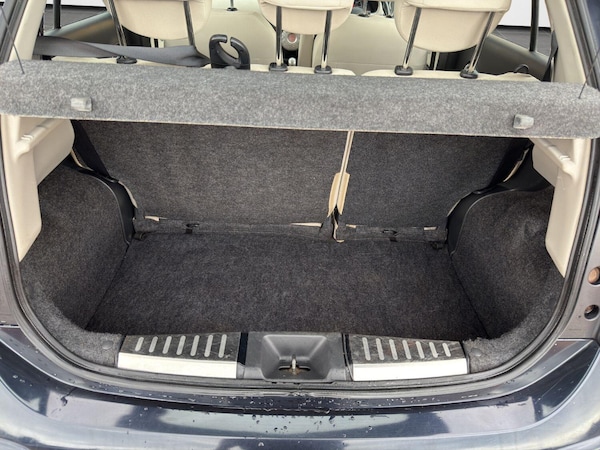Used Nissan Micra 2012 for sale - 76314015: Photo 23